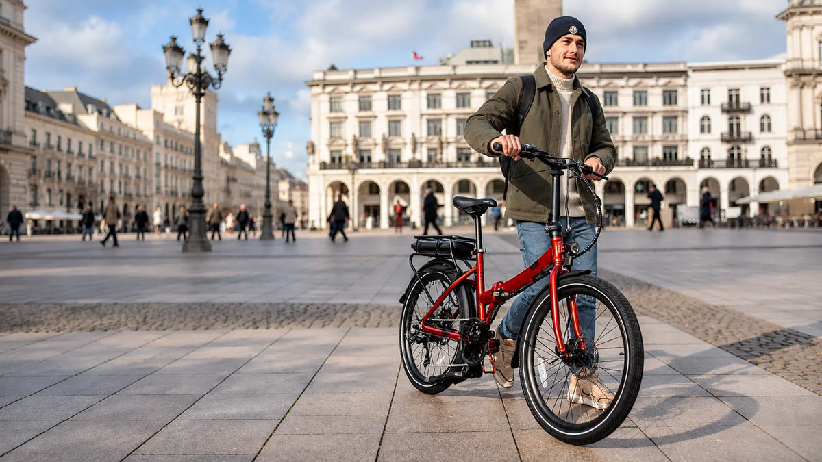 Legend Siena folding e-bike in the city